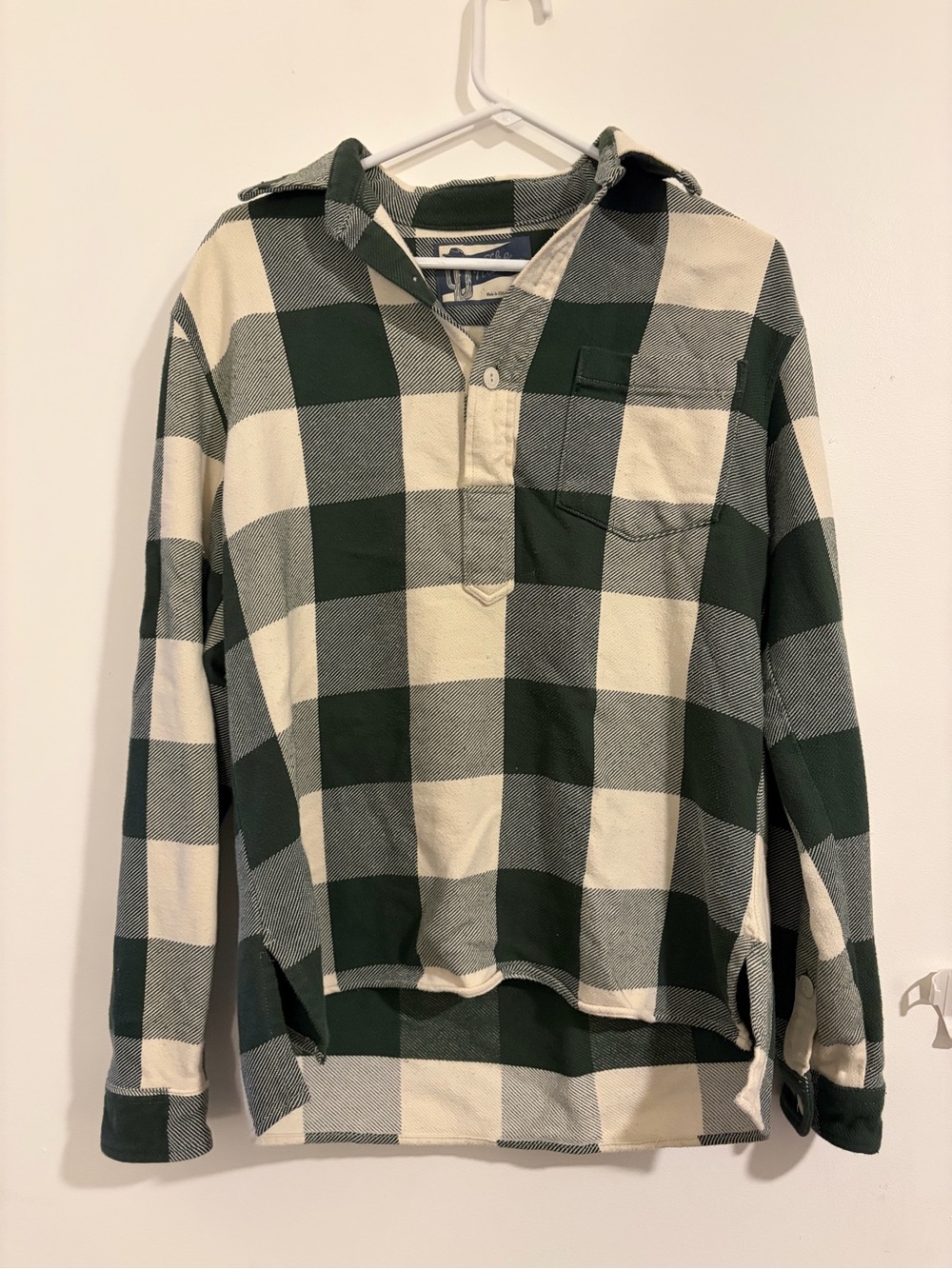 Vintage Green and Cream Plaid Button-Down Flannel